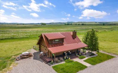 Stunning Log Home on the Bighorn River in Montana