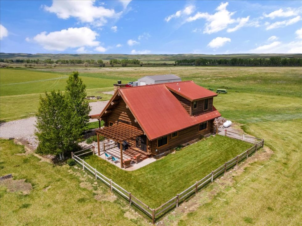 Stunning Log Home on the Bighorn River in Montana Montana Farm, Ranch